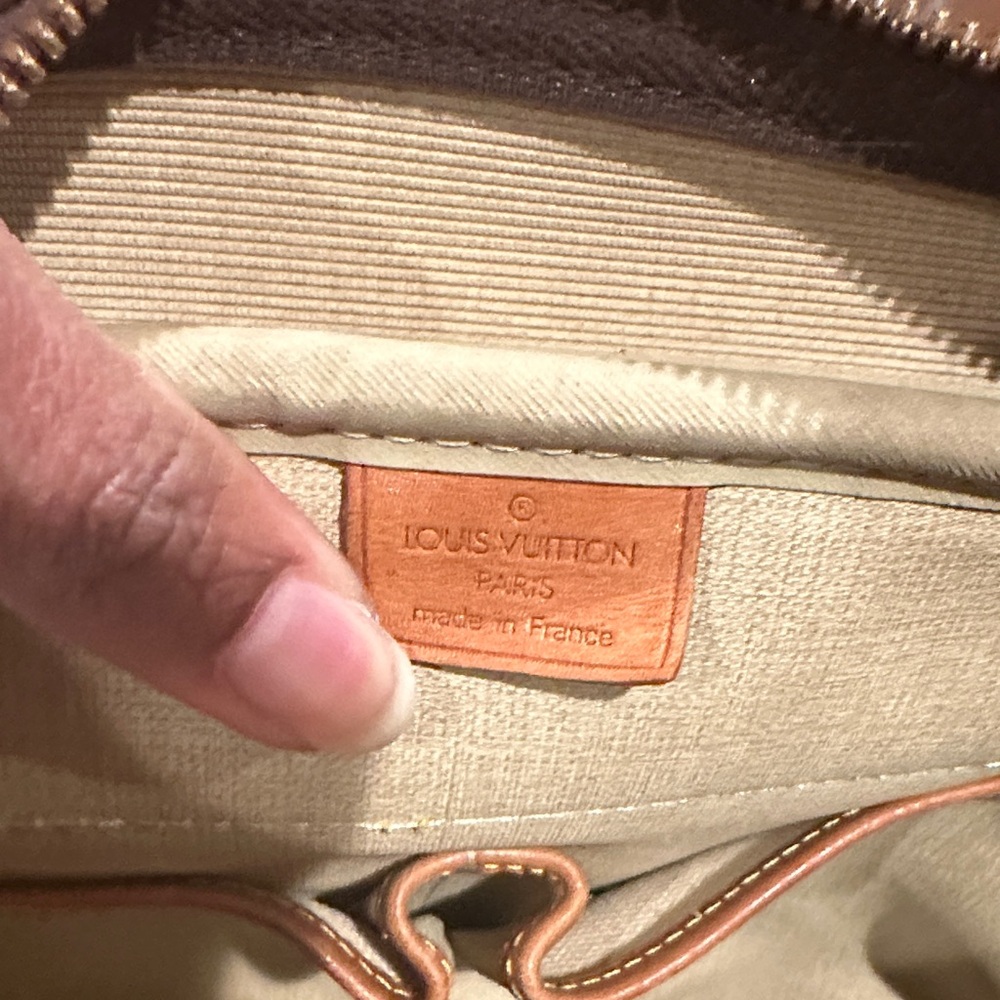Authentic monogram Louis Vuitton Deauville - Picture 13 of 16